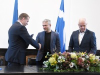 Pärnu koalitsioonilepingu allkirjastamine. Foto: Urmas Saard / Külauudised