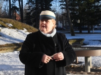 Pärnu Mihkel Lüdigi nimeline meeskoor laulab Tallinna värava juures kevadet tervitavaid laule. Foto: Urmas Saard / Külauudised
