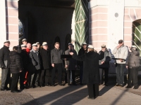 Pärnu Mihkel Lüdigi nimeline meeskoor laulab Tallinna värava juures kevadet tervitavaid laule. Foto: Urmas Saard / Külauudised