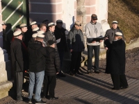 Pärnu Mihkel Lüdigi nimeline meeskoor laulab Tallinna värava juures kevadet tervitavaid laule. Foto: Urmas Saard / Külauudised
