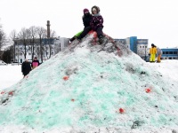 Pärnu Vallikääru aasale ehitatud lumelinnas. Foto: Urmas Saard / Külauudised