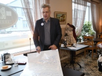 Pärnu Y-klubi ühisel töökoosolekul Y-klubi Pärnu Diakooniaga. Foto: Urmas Saard / Külauudised