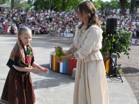 Pärnumaa Mudilaste Laulu- ja Tantsupidu Vallikäärus. Foto: Urmas Saard / Külauudised