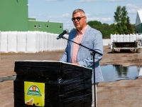 Pärnumaal Tori valla Nurme külas toimuv ASB Greenworld’i turbasubstraatide tootmise avamine. Foto: Kalev Lilleorg / ASB Greenworld
