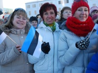ERR tegi otsetselülituse eetrisse Pärnus kontserdimaja esiselt väljakult priiuse põlistumise päeva hommikul kell 7.20. Foto: Urmas Saard