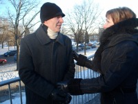 ERR tegi otsetselülituse eetrisse Pärnus kontserdimaja esiselt väljakult priiuse põlistumise päeva hommikul kell 7.20. Foto: Urmas Saard