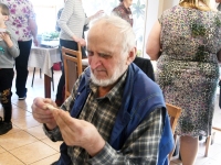 Pastakakogujad Pärnus Joonase kohvikus. Foto: Urmas Saard / Külauudised