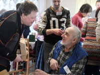 Pastakakogujad Pärnus Joonase kohvikus. Foto: Urmas Saard / Külauudised