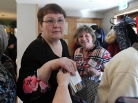 Pastakakogujad Pärnus Joonase kohvikus. Foto: Urmas Saard / Külauudised