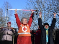 Punase Risti Pärnumaa seltsi inimesed Türgi paisjärve lähedal Paikusel. Foto: Urmas Saard / Külauudised