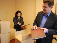 Raamatu „Sindi elu piltides” esitlusele eeln ja esitluse pä aastal 2013. Foto: Urmas Saard Külauudised