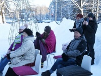 Raeküla Vanakooli keskuse ees tähistatav neljas adventpüha. Foto: Urmas Saard / Külauudised