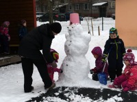 Rahvusvaheline lumememme päev Sindi lasteaias. Foto: Urmas Saard / Külauudised
