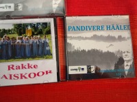 Rakke naiskoori DVD ja DVD Panivere hääled. Foto: Jaan Lukas