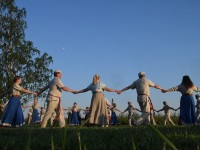 Suvine pööripäev Raekülas. Foto: Urmas Saard / Külauudised