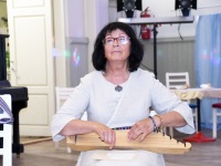 Nelli Vadam. Suvine pööripäev Raekülas. Foto: Urmas Saard / Külauudised