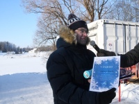 Talvisel energiliste elamuste perepä Sindi ujulas. Foto: Urmas Saard / Külauudised