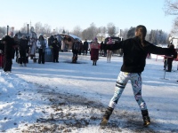 Talvisel energiliste elamuste perepä Sindi ujulas. Foto: Urmas Saard / Külauudised