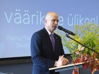 Tartu Ülikooli Pärnu kolledži väärikate ülikool alustab uut õppeaastat 2025-2026. Foto: Urmas Saard / Külauudised