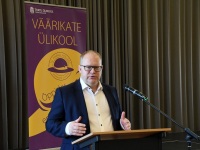 Urmas Paet, Tartu Ülikooli Pärnu kolledži väärikate ülikooli 14. õppeaasta lõpuaktus. Foto: Urmas Saard / Külauudised