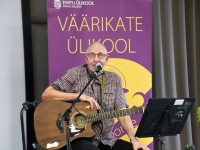 Tartu Ülikooli Pärnu kolledži Väärikate Ülikooli 2024/2025 õppeaasta lõpuaktus. Foto: Urmas Saard / Külauudised