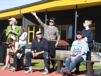 Tutvumine rahvusvahelise tänavakunstifestivali kunstnike töödega. Foto: Urmas Saard / Külauudised