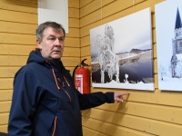 005 Ülo Soometsa isikunäitus Tori bussijaamas. Foto: Urmas Saard / Külauudised