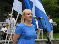Uuendatud Koidula pargi avamise päeval. Foto: Urmas Saard / Külauudised
