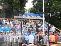 004 Vaba Rahva Laul Haapsalu Piiskopilinnuse õuel. Foto: Urmas Saard / Külauudised