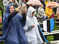 021 Vaba Rahva Laul Haapsalu Piiskopilinnuse õuel. Foto: Urmas Saard / Külauudised