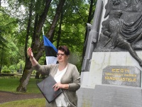 Eesti Vabadussõjas langenud kodukaitsjate mälestussammas Pärnus 100