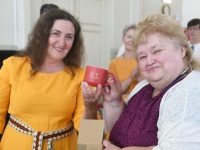 Vievise ansambliga Pärnumaal. Foto: Urmas Saard / Külauudised