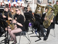 Viljandimaa Vabadussõjas langenute mälestussamba taasavamine, pärgade asetamine, tulede tseremoonia. Foto: Urmas Saard / Külauudised