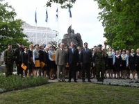 Võidupüha hommiku tseremoonia Kuressaare Vabadussõja mälestussamba juures. Foto: Urmas Saard / Külauudised