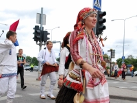 XXIII Viljandi pärimusmuusika festivalile saabumine ja rongkäik