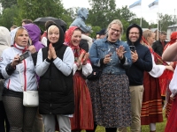 XXVIII laulu- ja XXI tantsupeo “Iseoma” tuli peatumas suvepealinnas. Foto: Urmas Saard /  Külauudised