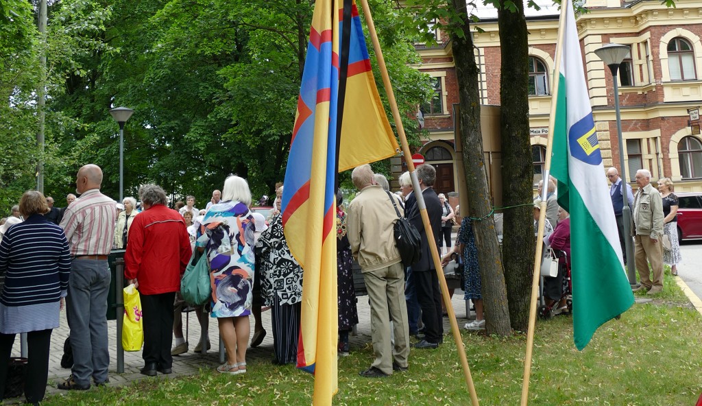 Ingeri- ja Petserimaa lipud. Foto Edgar Saar