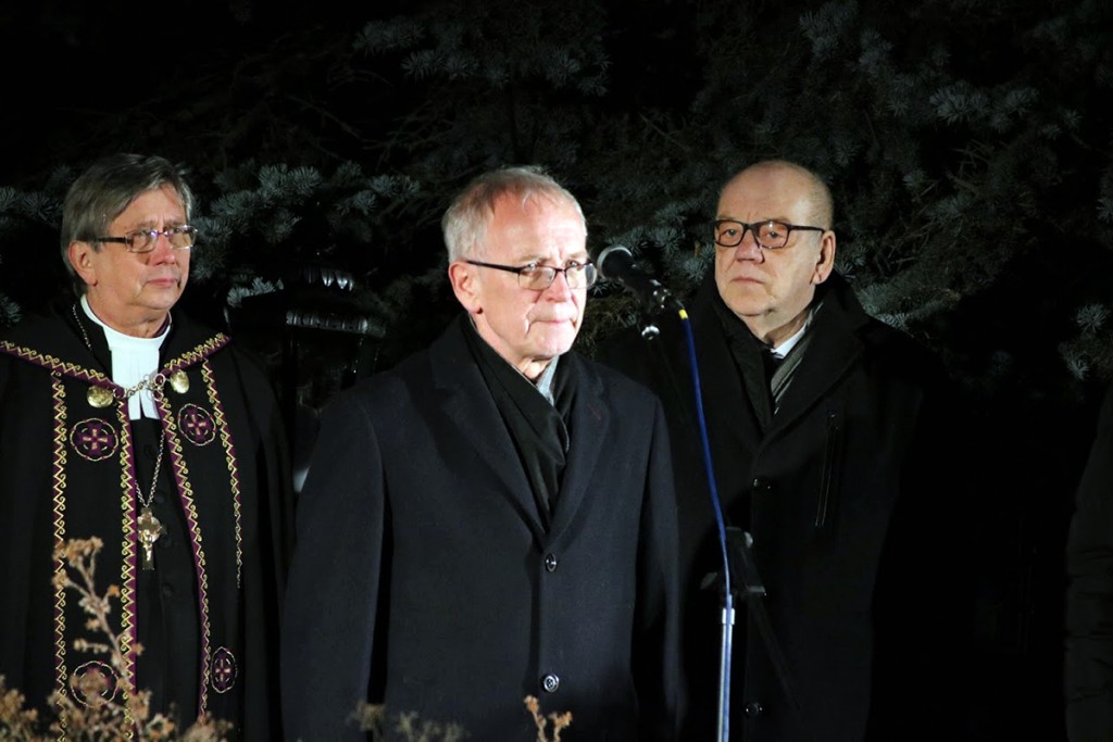 Joel Luhamets, Eiki Nestor ja Aare Olgo 2018. a jõulurahu kuulutamas. Foto Marge Tasur