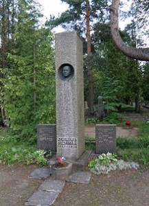 Julius Seljamaa hauasammas Rahumäe kalmistul Arhitekt Karl Lüüs, kujur Ferdi Sannamees Foto Vikipeediast