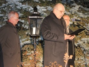 Jõgeva linnapea Aareo Olgo soovitas jõulurahu väljakuulutamisel pühadekaarte saata. Foto: Marge Tasur