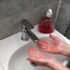 Käte pesemine seebiga peab kestma vähemalt 40 sekundit, mis on minimaalselt vajalik kestus pisikute eemaldamiseks naha pinnalt. Foto Urmas Saard