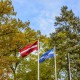 Läti ja Jurmala lipud Foto Jurmala linnavalitsus