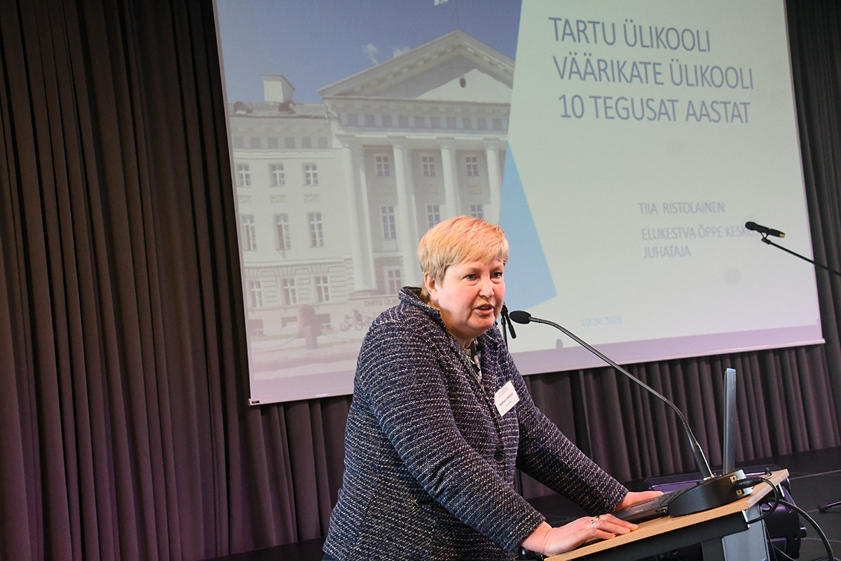 Marika Priske Pärnu konverentsil Aktiivsena eluteel. Foto Urmas Saard