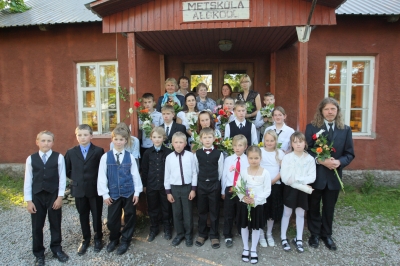 Metsküla algkooli koolipere. Foto opleht.ee