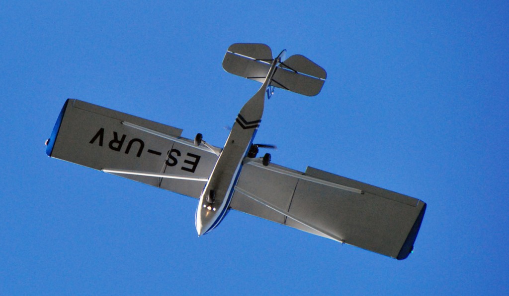 Metsloomade marutaudivaktsiini külvatakse õhust väikelennukitega Foto Urmas Saard