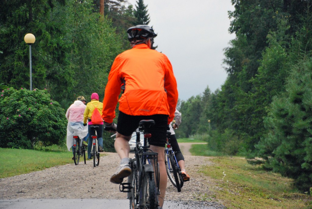 Olemasolev Raeküla ja Lottemaa vaheline tee pole enamikes lõikudes jalgratstega sõiduks mitte eriti mugav Foto Urmas Saard