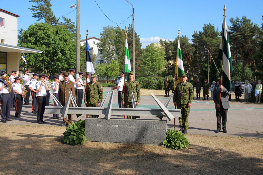 Pildil 2018. a 14. juunil Pääsküla jaama juures toimunud juuniküüditamise mälestustseremoonia. Foto Jukko Nooni
