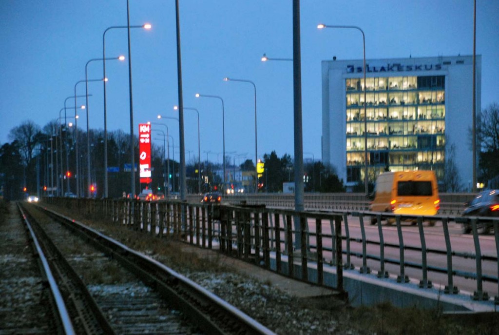 Rail Balticu trassi tarvis ehitatakse Pärnu jõge ületava Papiniidu silla kõrvale uus kahe rööpmepaariga raudteesild Foto Urmas Saard