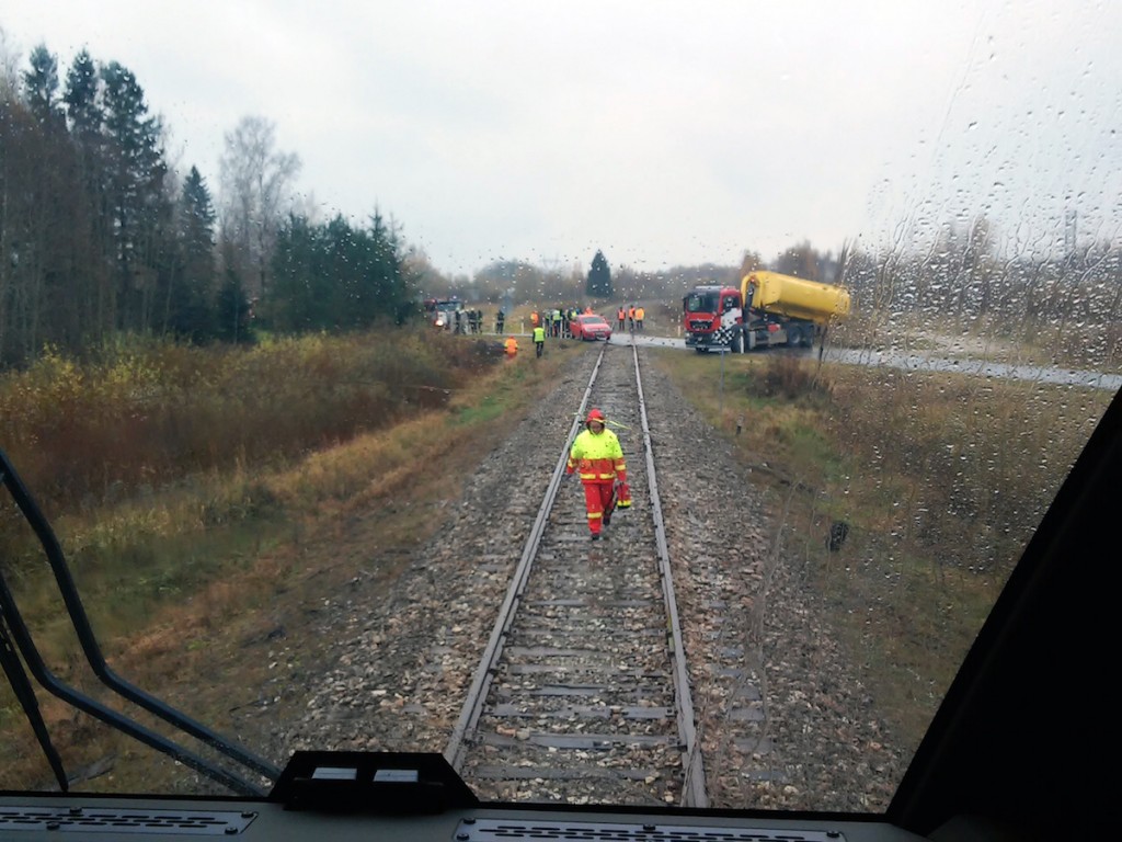 Raudtee päästeõppus Pärnumaal Pulli-Urge raudtee vanal ülesõidukohal