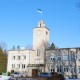 Sindi raekoja torni kaunistab lipp ja Presidendi kell Foto Urmas Saard